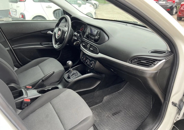Fiat Tipo cena 47500 przebieg: 47451, rok produkcji 2019 z Biała małe 211